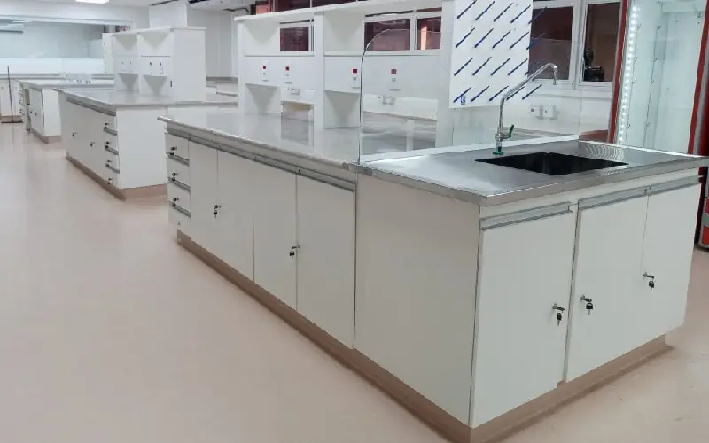 Pia de laboratório